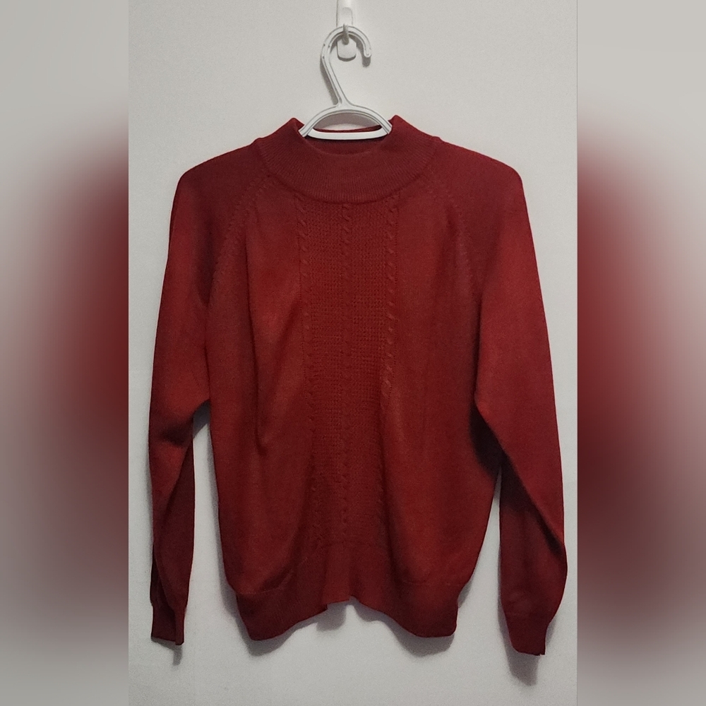 Women's Crewneck Sweater in Brick Red